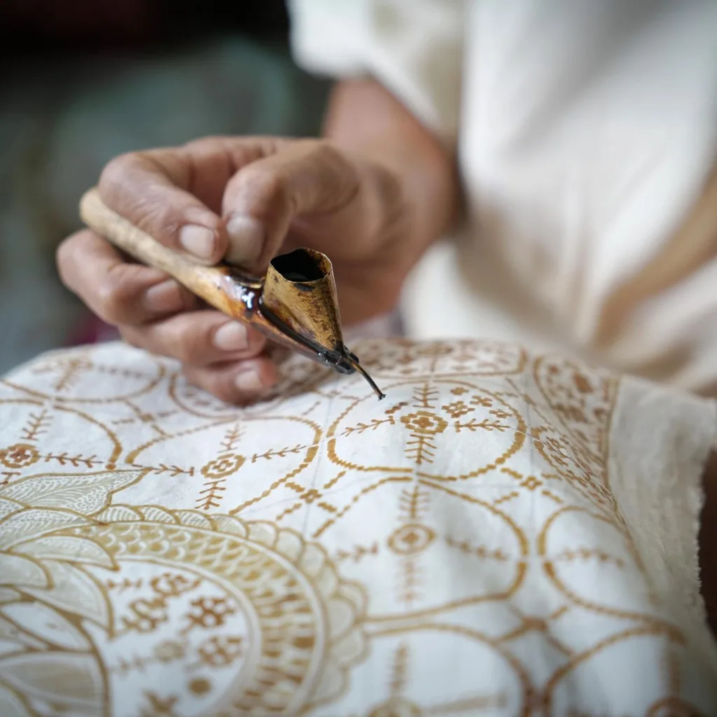 Batik Asli Terancam Punah? Ketika Kain Printing Mengintai Warisan Bangsa