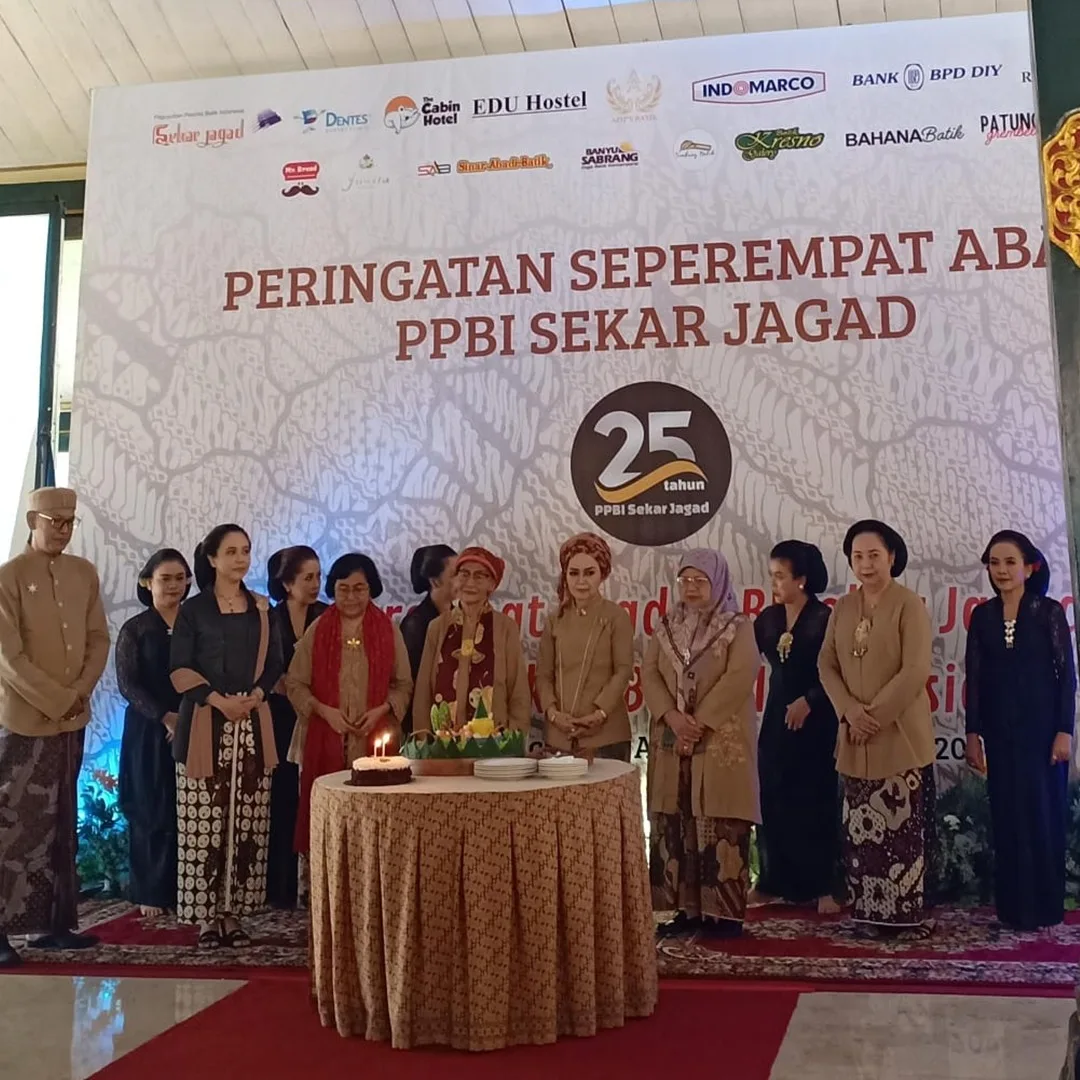 Peingatan HUT Seperempat Abad PPBI Sekar Jagad, Wujudkan Batik yang Lestari